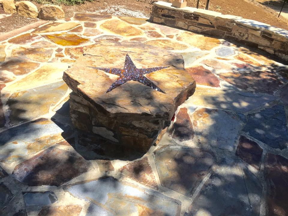 custom-made-fire-pits-cowboy-star-flagstone-patio-in-Sacramento-CA-by-Romeros-Landscape-Inc-002